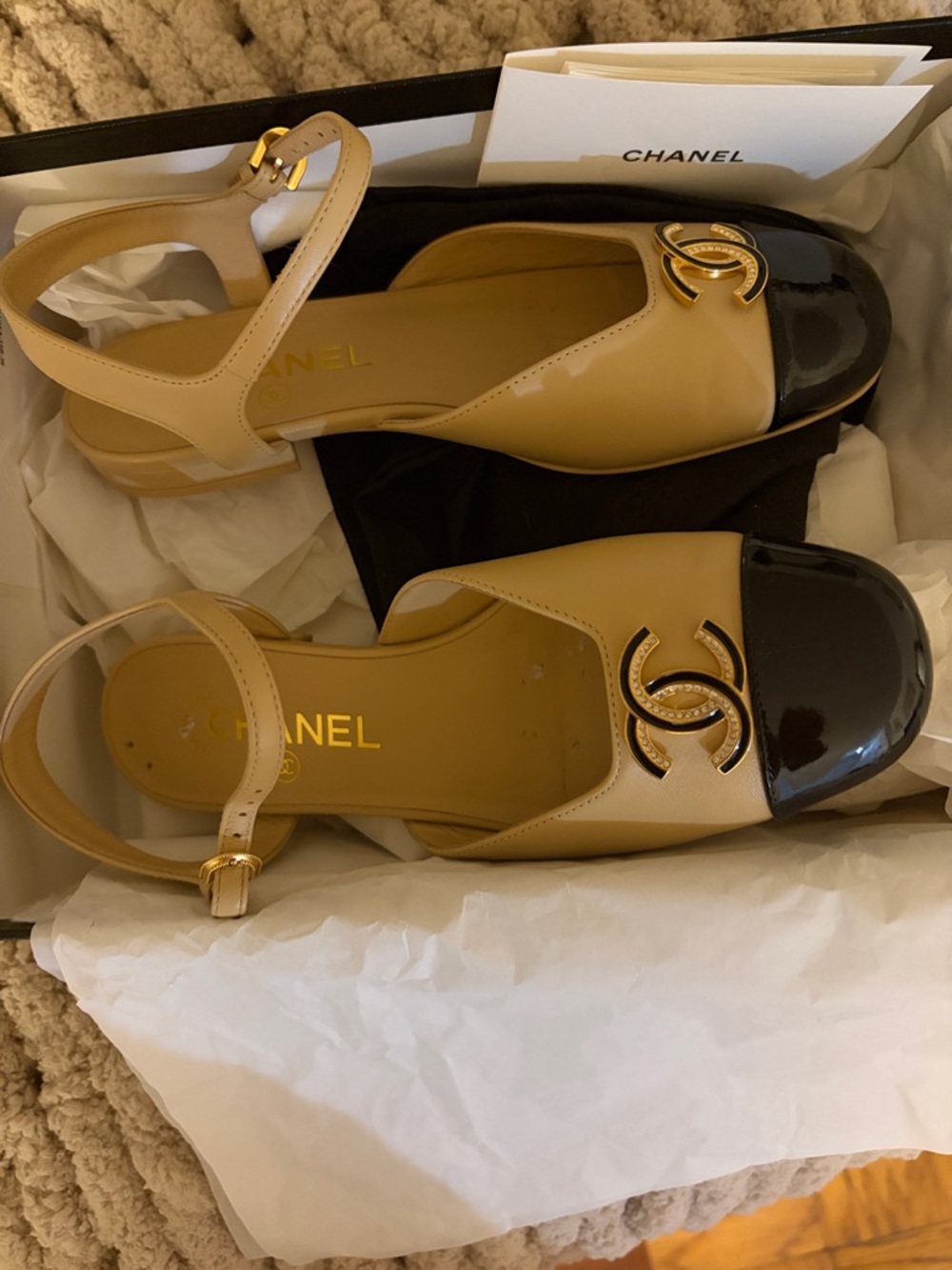 CHANEL Beige and Black Cap-Toe Slingback Sandals with CC Logo - Picture 3 of 6